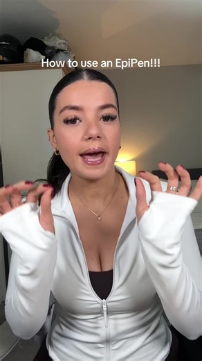 This is for educational purposes, I am not a medical professional- just somebody who lives with allergies trying to spread awareness🤍 #fyp #severeallergies #anaphylaxis #howtouseanepipen #allergies