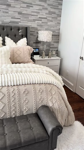 Cozy Boho Comforter Set by Bedsure for Stylish Bedrooms