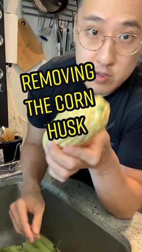 How to Prep Corn Like a Chef | Corn Husk Removal Tutorial