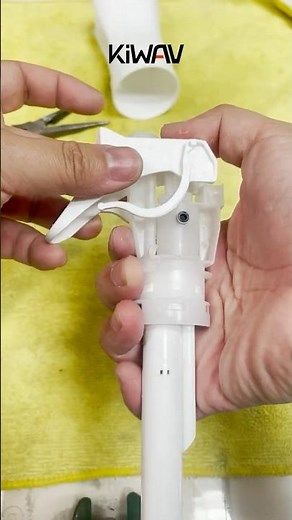 Fixing a clogged continuous spray bottle: Easy DIY cleaning & maintenance tips for perfect misting