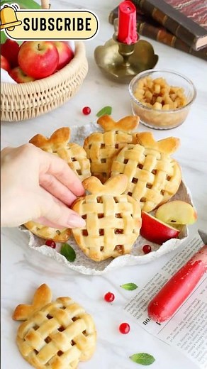 🍏 Apple Hand Pies Recipe | Easy Homemade Mini Apple Pies! 🥧#miniapplepies