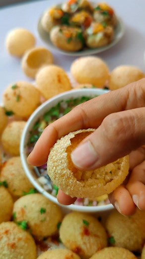 Craving a delicious and authentic taste of Pakistan? Introducing our Ready-to-Fry Pani Puri! Crispy shells, tangy filling & hassle-free cooking -Don't miss out! | PAK PALLETS