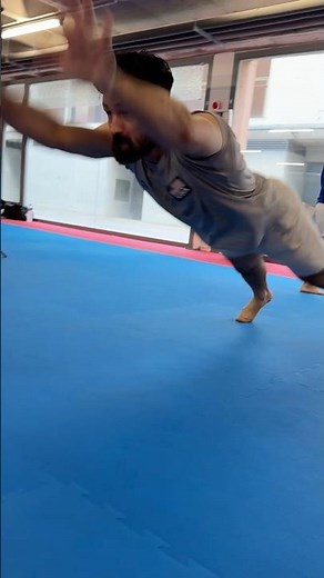PLYO PUSH UPS (KARATE STRENGTH TRAINING)