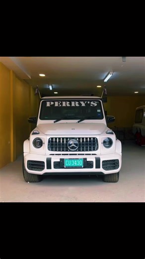 🎶#limousine #gwagon #hummer #jamaica #spanishtown