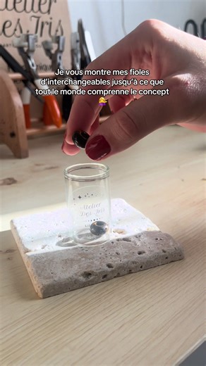 Fiole Interchangeable : Atelier des Iris en Artisanat