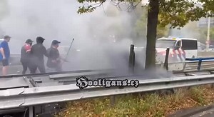 20.09.2025🇳🇱Demonstration Defend Netherlands - Den Haag, Nationalists & hooligans Vs 1312 who try and attack the demonstration with water cannons, click for more here: https://hooligans.cz/2025/09/20/demonstration-defend-netherlands-den-haag-20-09-2025/ FOLLOW NEW IG: https://www.instagram.com/hooliganscz1999/ All in one place. Tap to download. 🔗 hooligans.cz/app | Hooligans.cz