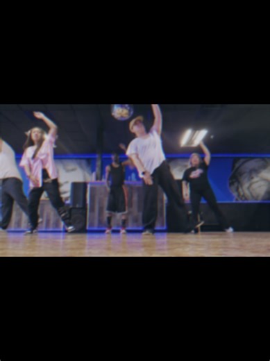 ✨️Breaking down our new choreography in counts so we're all on the same page. Being a dancer is not just about memorizing dance moves. It's about understanding when and how to execute the moves to the music‼️ Counting help us stay on the same track and feel the music together. 🎶🤩 #foryourpage #fyp #foryoupage #danceempowerment #fresnodance #fypシ゚viral #hiphopdancers