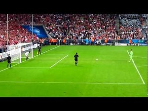 Neuer scores penalty against Chelsea