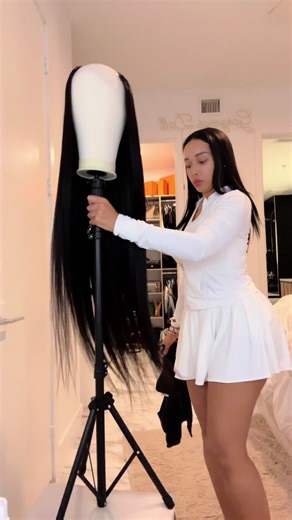 Trimmimg my U Part with from @TheeBellaBrand ! Pricing Varies but I love this Unit! #fyp #wig #wigtok #wiginstall #hairtutorial