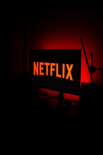 Screen Mirroring Netflix No Video: Here's How To Fix The Black Display