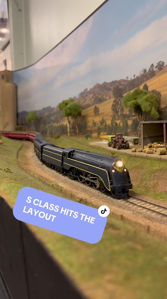 S Class Hits the Layout - Model Railway Steam Trains