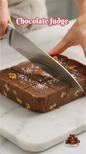 Chocolate Fudge Recipe | Rich, Creamy & Chocolatey Fudge Easy Homemade Dessert #chocolate #ytshorts