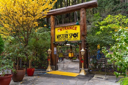 The weirdest free tourism spots in the U.S.