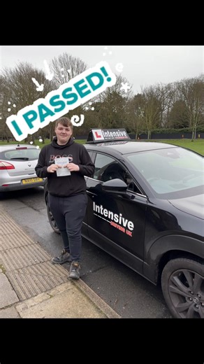 Scott Porter Passes Driving Test on First Attempt!