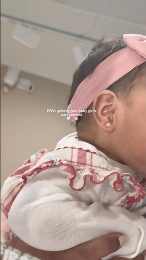 Come with me to get my baby girl’s ear pierced 🎀👶🏻 #baby #babygirl #babyearpiercing #fyp