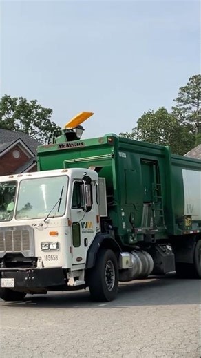 WM 105658 Garbage Truck on a Toter #wastemanagement #shorts #garbagetruck