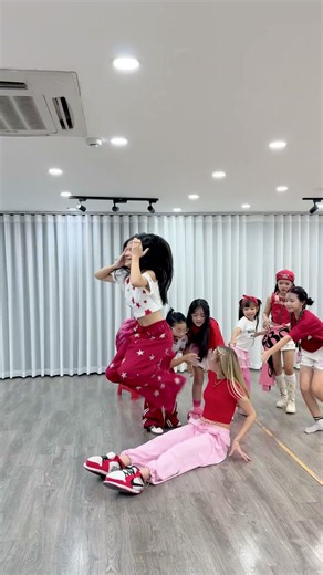 Teacher pranks? 🤪🤪 SUBSCRIBE FOR MORE! #fyp #viral #trending #shorts #tiktok #funny