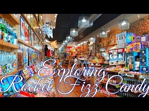 EXPLORING A ROCKET FIZZ CANDY SHOP🍭