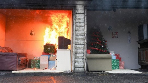 Christmas tree safety tips