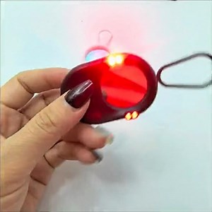 Versteckte Kamera Detektor - Detektor mit Akustischer Alarm&LED-Taschenlampe, Infrarot Scanner 720H Standby-Zeit für Hotel Heim Büro Reisen Auto Umkleideräume Badezimmer