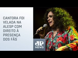Janja, Serginho Groisman e Sophie Charlotte comparacem ao velório de Gal Costa