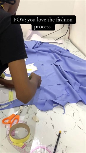 How to Become a Fashion Designer: Embrace the Journey