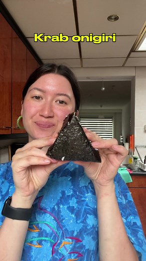 Verrukkelijke Surimi Krabsalade Onigiri Bereiden Trend