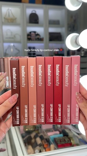 Huda Beauty lip contour stains