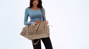 Quilted Travel Duffle Bag for Women Medium Weekender Bag Puffer Overnight Bag Large Soft Puffy Duffel Bag Carry-On Gym Bag Lightweight Personal Item Travel Bag for Trips Business Sport Airplane