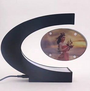 [Hot Item] C Shape Magnetic Floating and Levitating Photo Frame