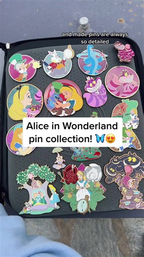 Sooo many gorgeous alice in wonderland disney pins! Im OBSESSED ! 😍 Loving the whole page of jumbo fantasy pins #aliceinwonderland #disneypins #disneypincollection #pincollection #disneypintrading #disneypinhaul