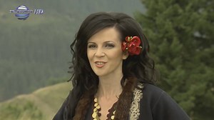 62K views · 928 reactions | Росица Пейчева - Рипни, Калинке Най-хубавата българска народна музика можете да слушате онлайн на www.mybulgaria.bg! :) | My Bulgaria | Facebook