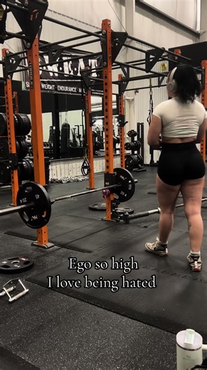 🫡 #fyp #femalebodybuilding #gymtok #legday #girlswholift