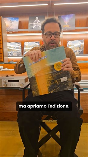 🚀 EL GALACTICO dei BAUSTELLE! 🌍 Un vinile MINT GREEN in edizione LIMITATA e NUMERATA per celebrare i 25 anni di carriera di una delle band più iconiche della musica italiana. 🎙️ Francesco Bianconi, Claudio Brasini e Rachele Bastreghi continuano a incantarci con la loro eleganza e coerenza sonora, sempre fedeli a sé stessi ma in continua evoluzione. 💿 Lo apriamo insieme? | Discoteca Laziale