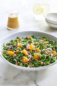 This QUINOA SALAD WITH CITRUS DRESSING has such an incredible flavor. The dressing is just amazing. This salad is always a hit. GET THE FULL PRINTED RECIPE: https://www.theblendergirl.com/recipe/vegan-quinoa-salad-orange-dressing/ | The Blender Girl