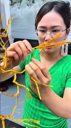 The challenge of making handicrafts with gold was a surprise