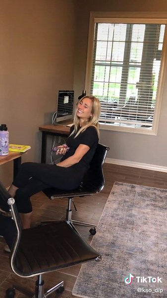 Avoiding Awkward Moments: Girlfriend Farting Prank in the Business Center