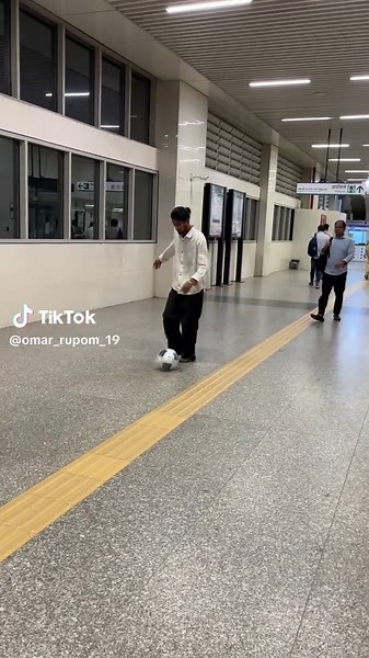 rupom🥀 (@omar_rupom_19)’s videos with original sound - R A W