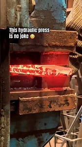 Please do not eat the molten taffy 🍬🥵