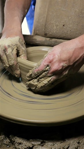 Perfect Clay Pot Lid Making 🏺✨ #shorts #explore #subscribe #traditional #clay #ytshorts