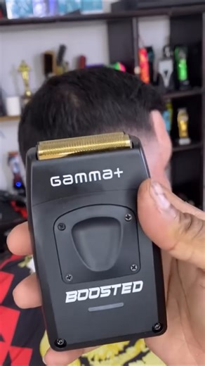 The Boosted Shaver is built different 🦾 Integrated trimmer knocks down longer stubble, gold foils clean it up with no irritation 😮‍💨 Don’t forget the adjustable thumb rest for extra comfort/control 👍 | GAMMA