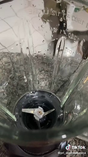 Mousse de Chocolate Fácil com 3 Ingredientes