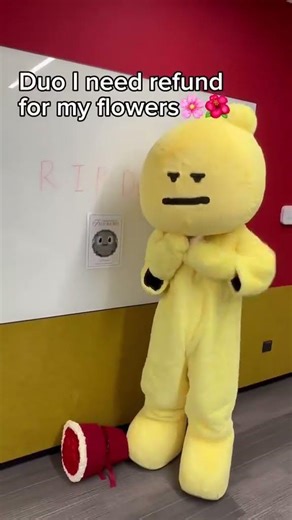 Can I get a refund for my flowers? Duolingo duolingo... #Shorts #lemon8_us