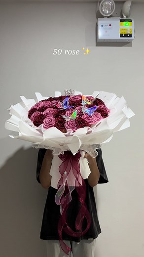 50 rose 💗✨#ของขวัญวันเกิด #ดอกไม้ริบบิ้น #บุรีรัมย์ #ของขวัญรับปริญญา #รับปริญญา