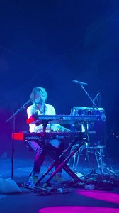 Just lay down and let your worries sleep. “Never Let Go,” live from BTTI 2024! | Hanson