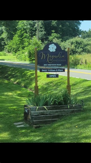 #magnoliawinery #drivewaygrading #anotherhotone #fixingpotholes #favoritewinery #lovethesangria #codebluedriver