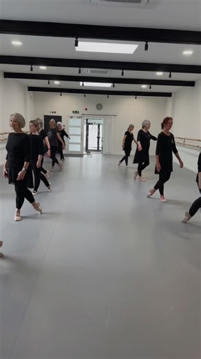 Here are our fantastic Silver Swans bringing the festive vibes with our version of the Waltz of the Flowers from the Nutcracker. 🦢 🩰 ❄️ Our theme for this piece was challenging ourselves with the use of different floor patterns, working in opposition with a partner and the use of canon. Always up for a challenge and working as a group supporting each other, these ladies are superstars 🌟 #silverswans #royalacademyofdance #iowdanceschool #proudteachermoment | En-Core Dance and Pilates