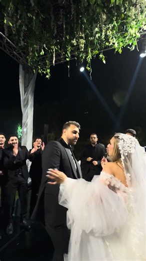 لسه واخده بالي اني تقريبا منزلتش اي فيديوهات لفرحي هنا 😂♥️فشكلي هقرفكوا الفتره الجايه فيديوهات 🤭