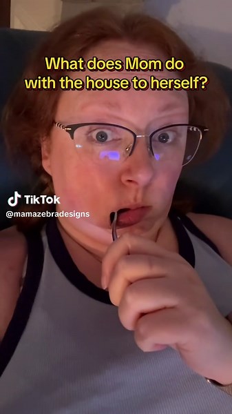 The full volume subwoofer is a luxury 🤣 what can I say, I know how to party 🎉 Thor Ragnarok is still my favorite Marvel movie of all time #marvel #thor #eds #ehlersdanlos #chronicillness #momlife #alonetime