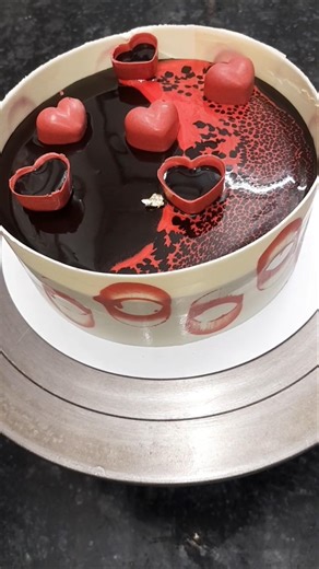 #chocolate mirror galaz cake decorating #cake #suhelr7 #nandani #cakedesign #explore #shortvideo